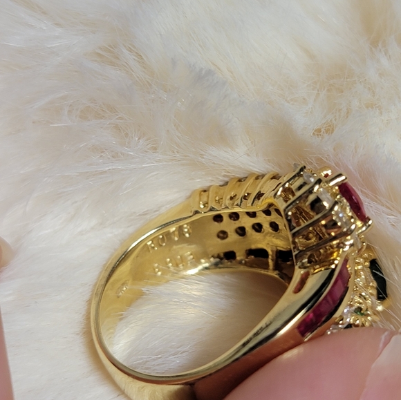 18 K ring with high-quality natural ruby, emerald, and diamonds. - Picture 5 of 6